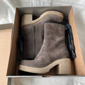 La Canadienne Zed Chunky Crepe Sole Ankle Boots Suede